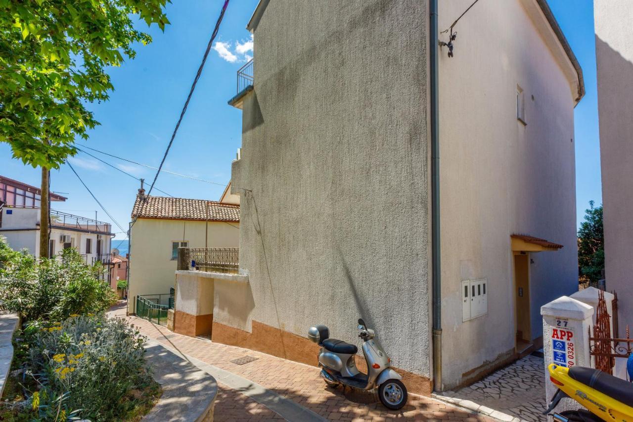 Apartments Kalla Crikvenica Eksteriør bilde