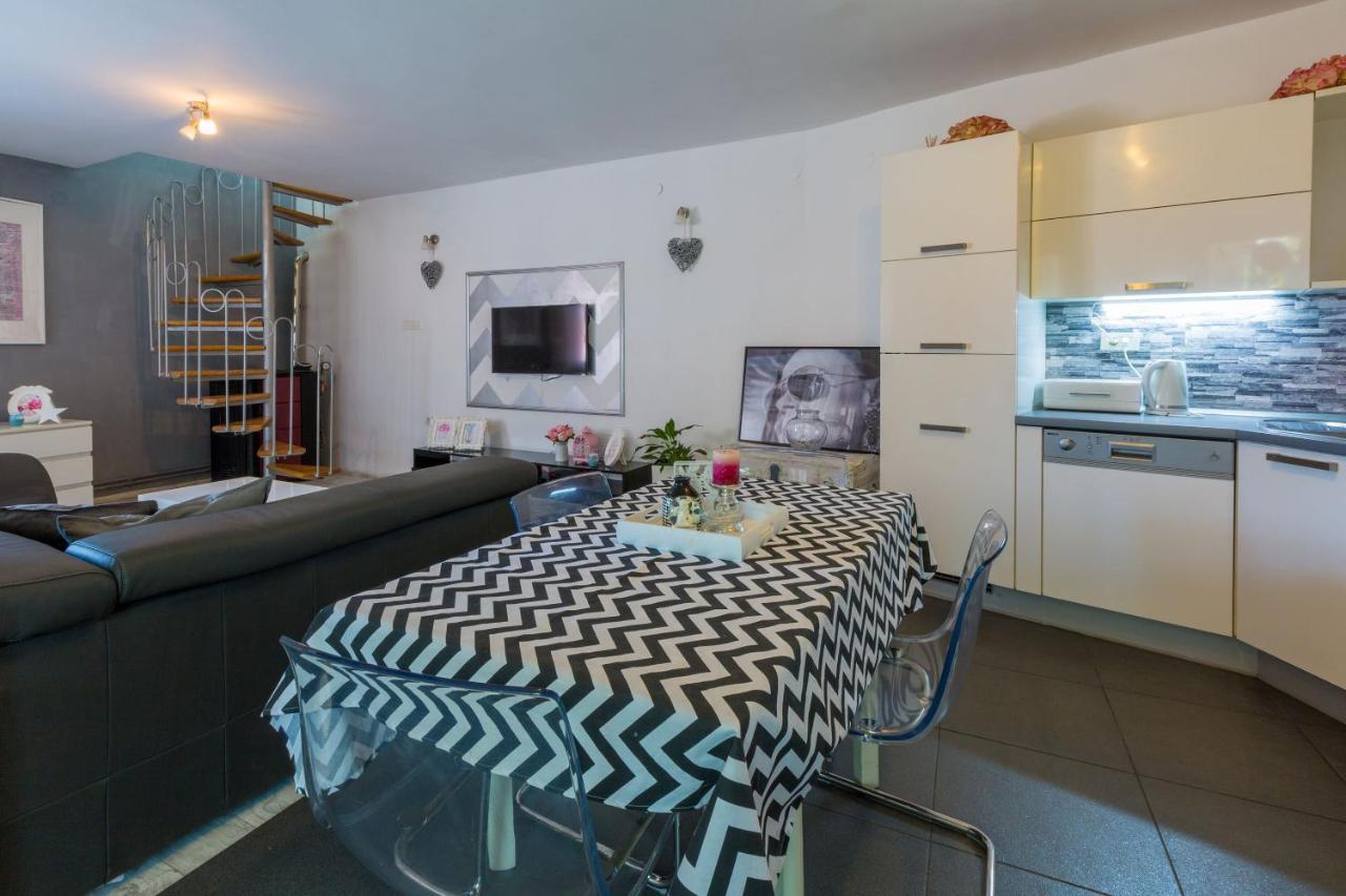 Apartments Kalla Crikvenica Eksteriør bilde