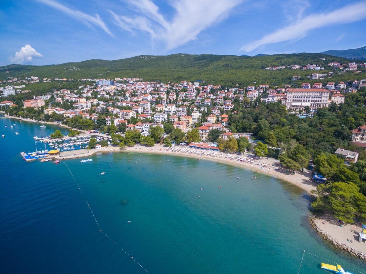Apartments Kalla Crikvenica Eksteriør bilde